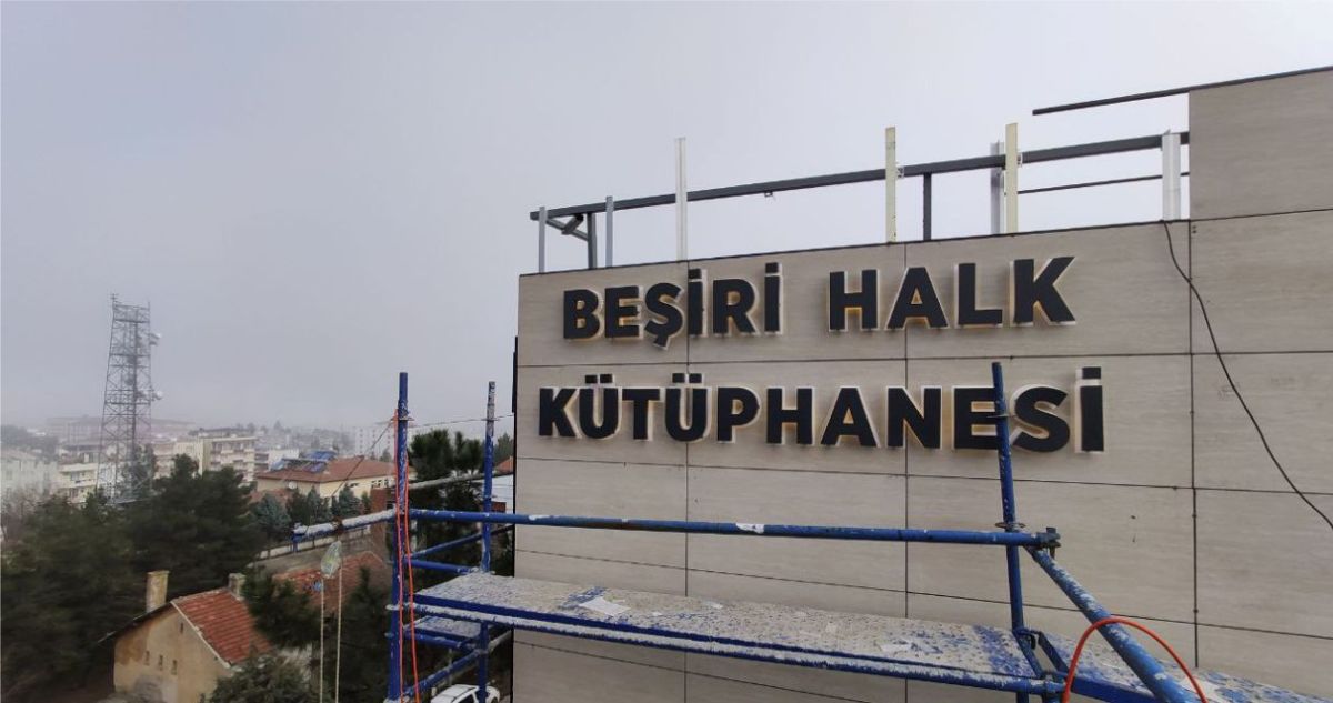 Beşiri Halk Kütüphanesi Kutu Harf Tabela