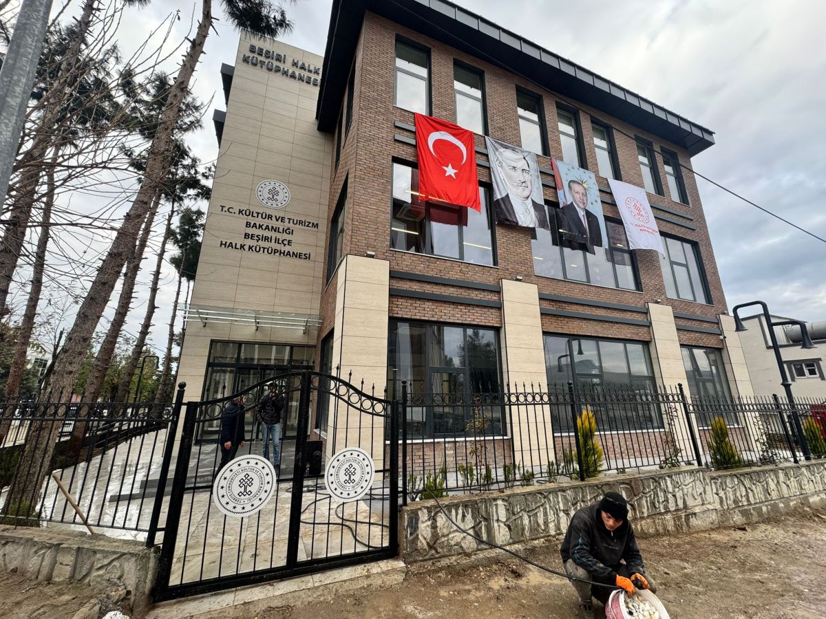 BEŞİRİ İLÇE KÜLTÜR TURİZM KÜTÜPHANE CEPHE PLEKSİ HARF