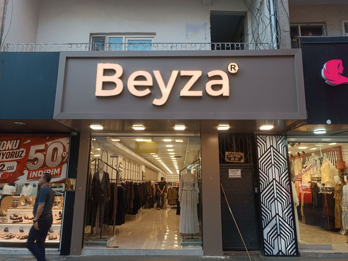 BEYZA GİYİM IŞIKLI KUTU HARF TABELA