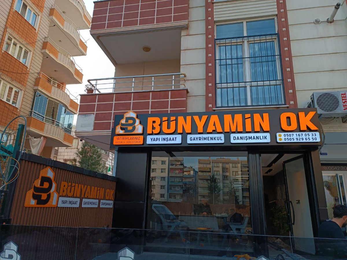 BÜNYAMİN OK EMLAK KUTU HARF TABELA