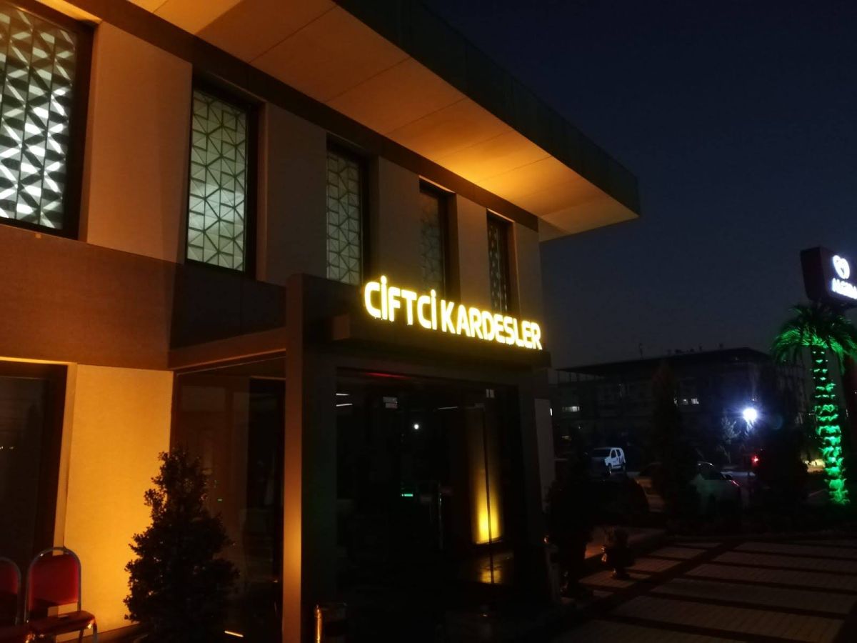 Çiftçi Kardeşler Kutu harf Işıklı tabela