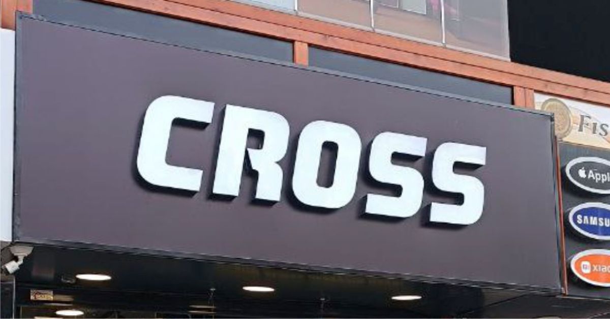 Crooss Giyim Kutu Harf Tabela