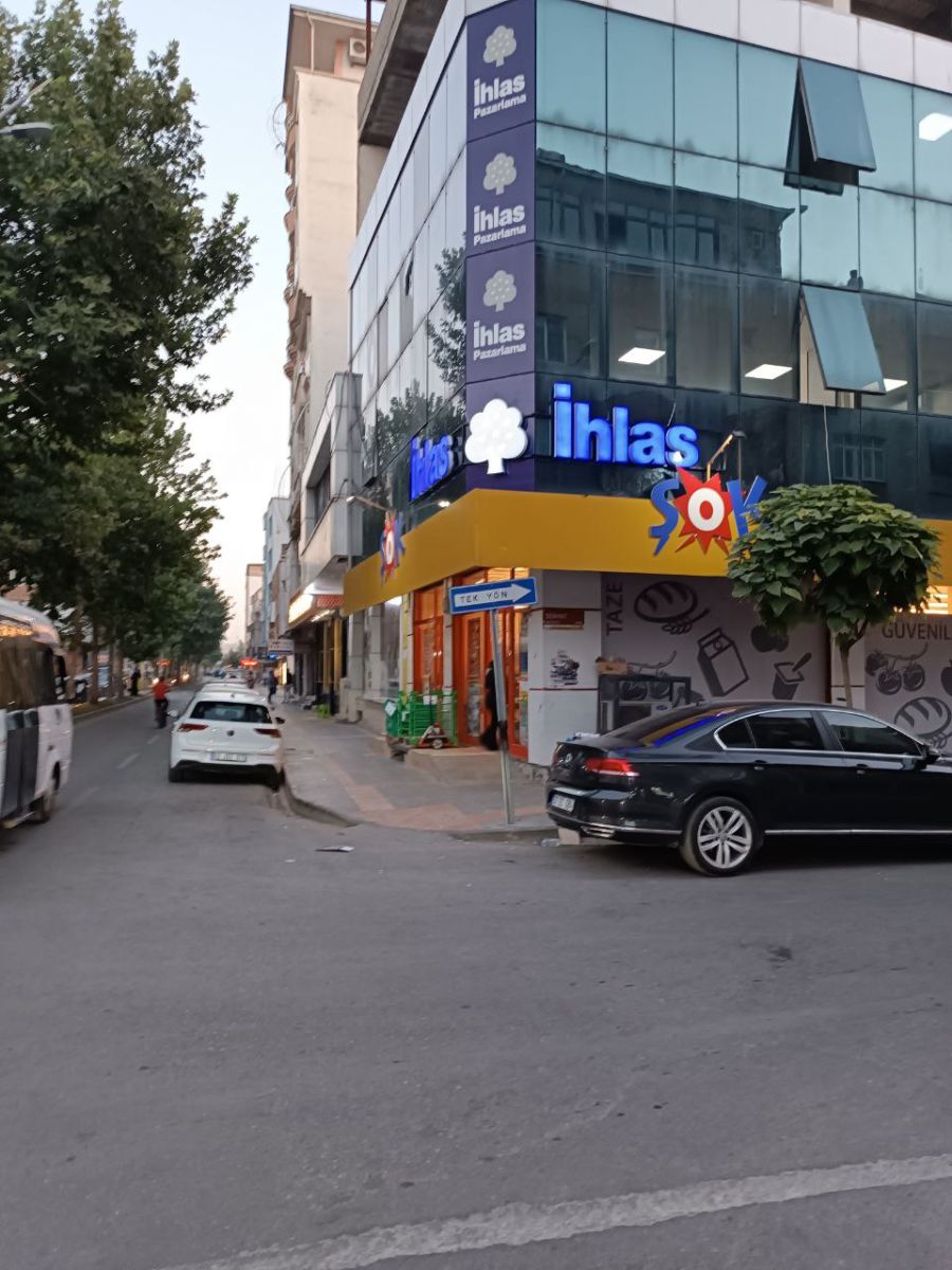 İhlas Pazarlama Kutuharf Işıklı Tabela