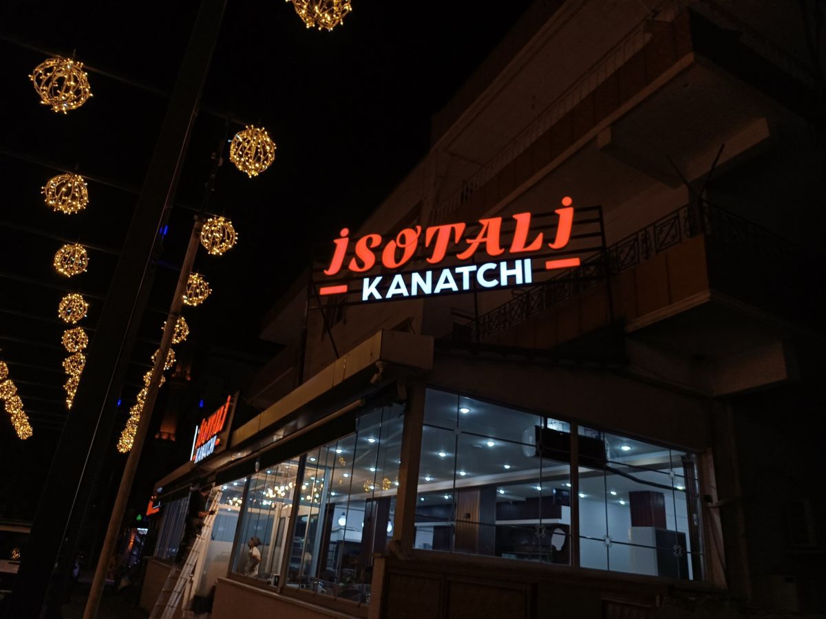 İSOTALİ KANATCHI ÇATI TABELA KUTU HARF TABELA