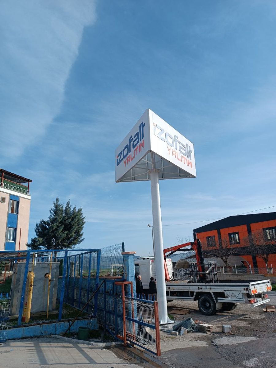 İzofalt Yalıım Totem Tabela