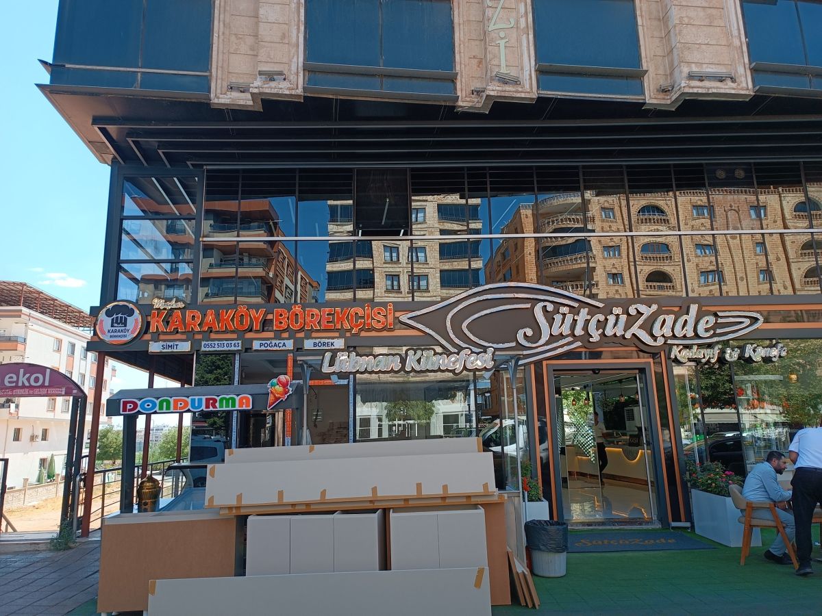 KARAKÖY BÖREKÇİSİ IŞIKLI KUTU HARF TABELA