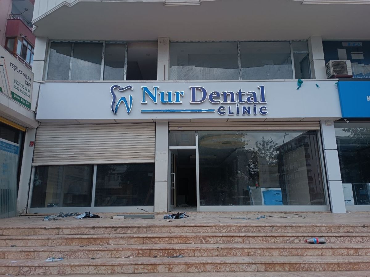 NUR DENTAL CLİNİC IŞIKLI KUTU HARF TABELA