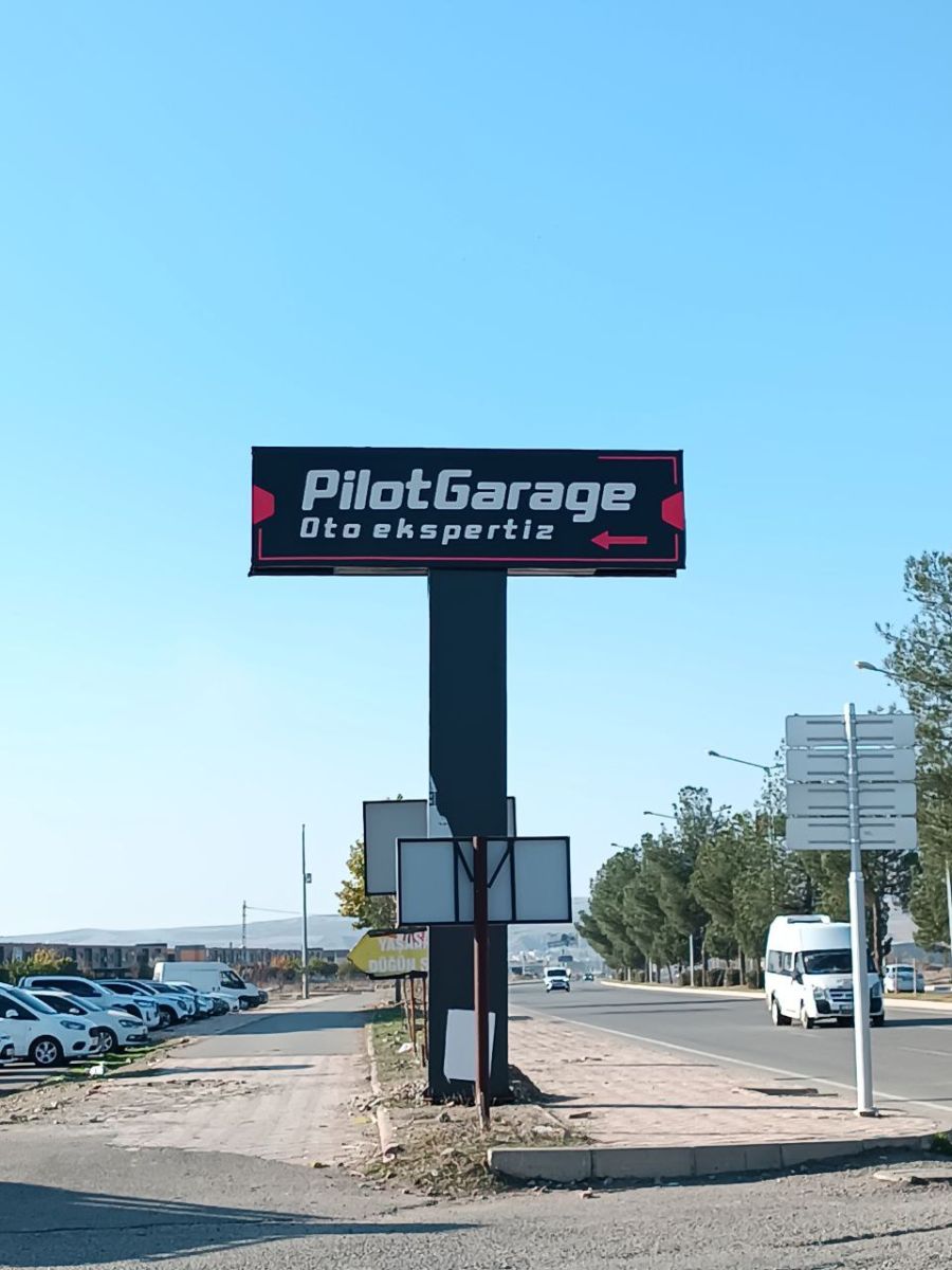 PİLOT GARAGE OTO EXPERTİX TOTEM AYAKLI TABELA