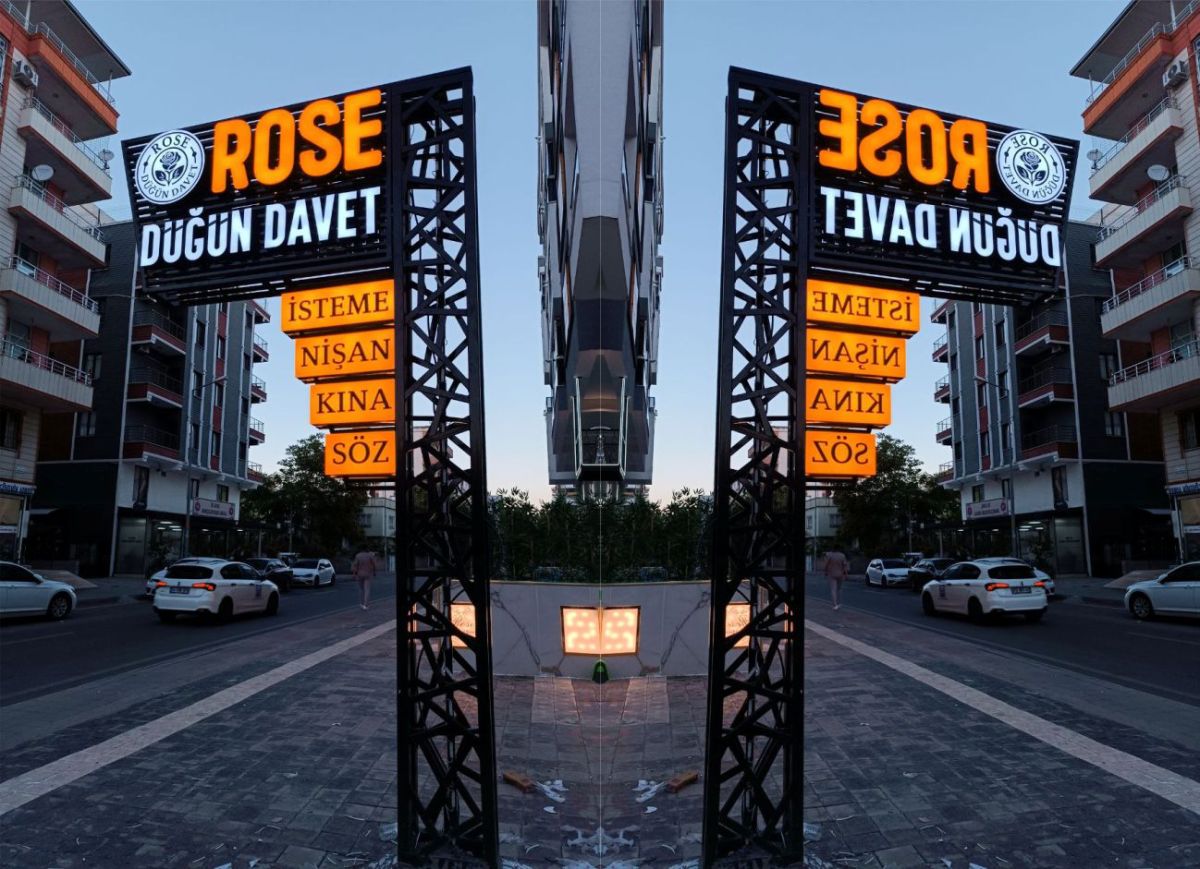 Rose Düğün Salonu Işıklı Totem Tabela 