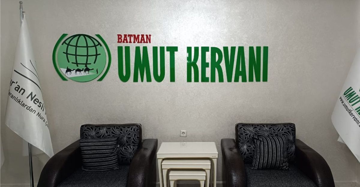 Umut Kervanı Lamplex harf