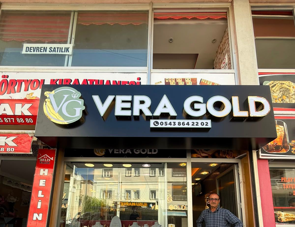 VERA GOLD KUYUMCU IŞIKLI KUTU HARF TABELA